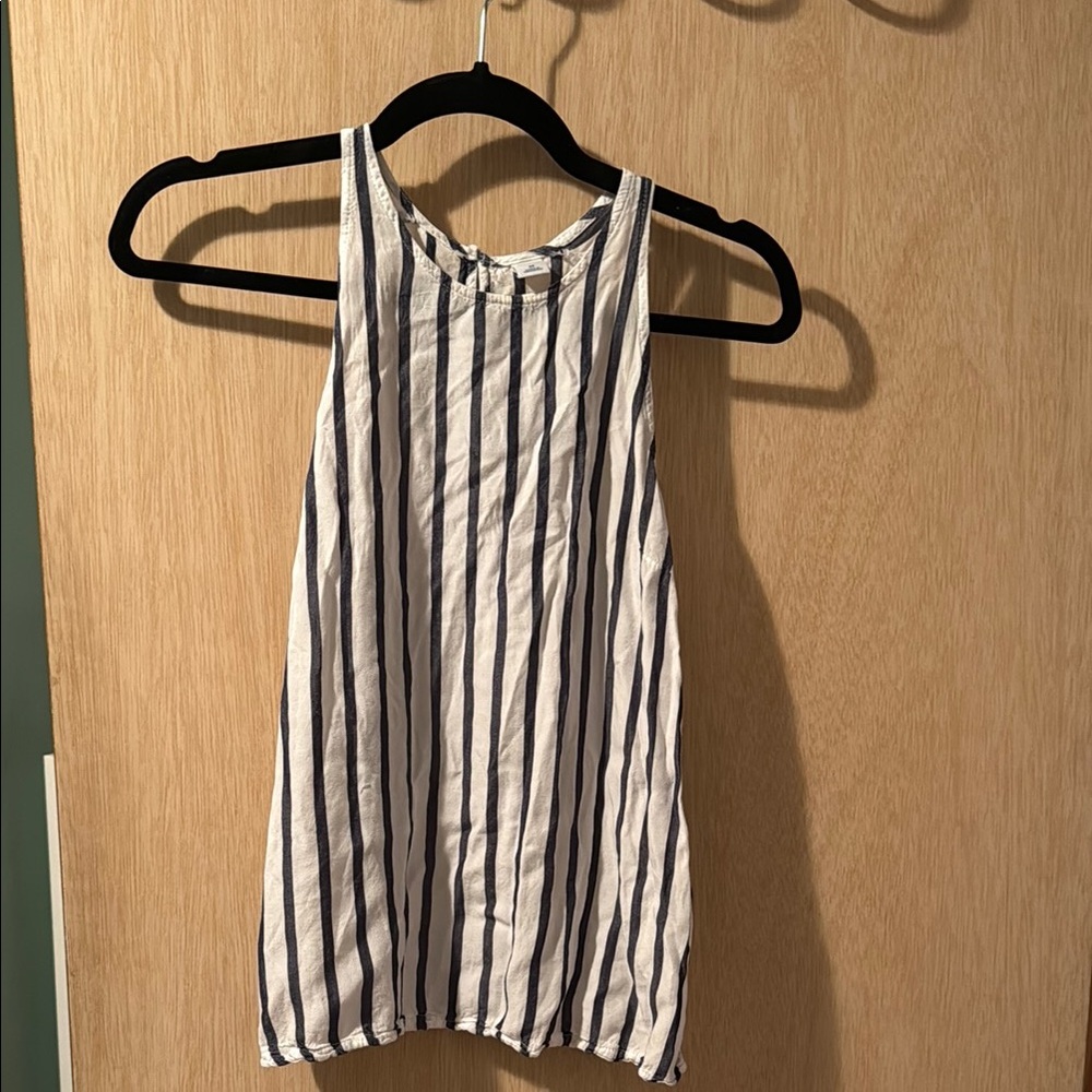 Old Navy Black and White Striped Sleeveless Tank Top